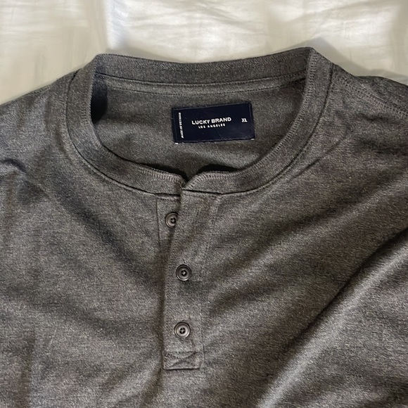 Lucky Brand men’s Henley XL long sleeve NWOT - Picture 2 of 3